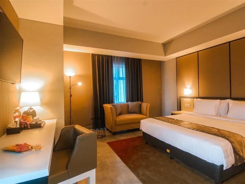 Bess Mansion Apartment, 16Th Floor Сурабая Екстериор снимка